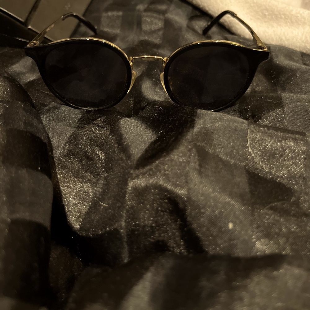 LeSpecs Tornado sunglasses- cat eye / movie star shades..